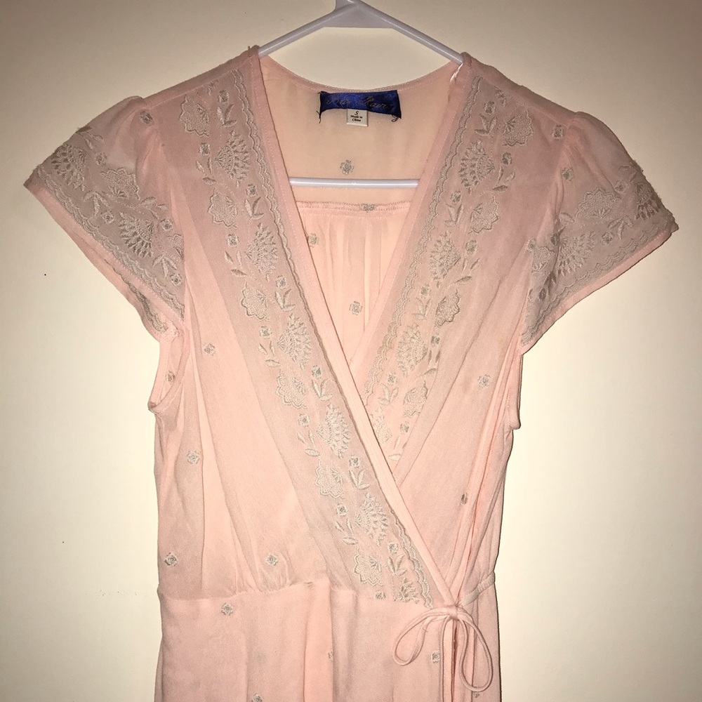 Blue rain S Anthropologie embroidered pink top